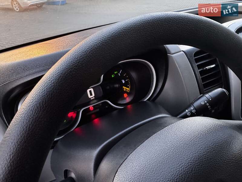 Минивэн Renault Trafic 2016 в Хмельницком