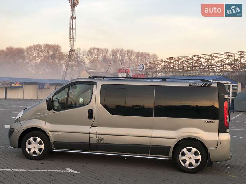 Минивэн Renault Trafic 2011 в Черновцах