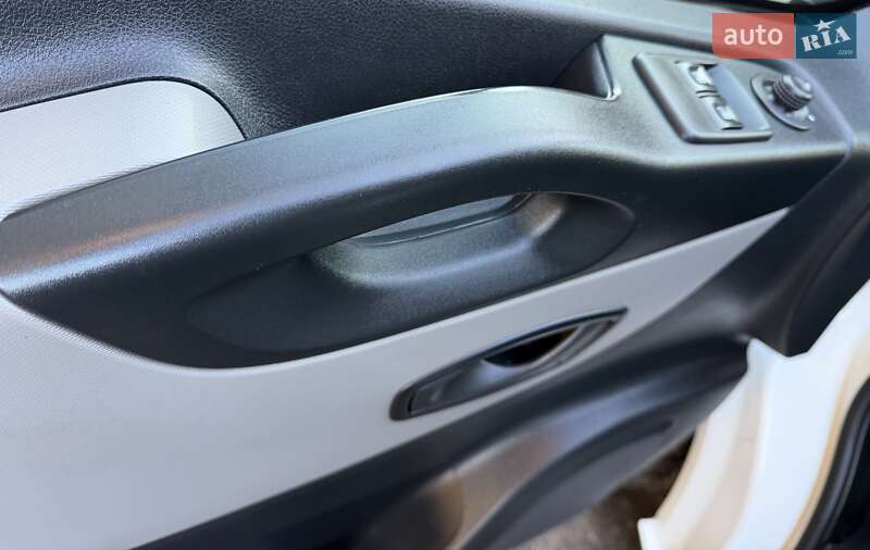 Минивэн Renault Trafic 2018 в Львове