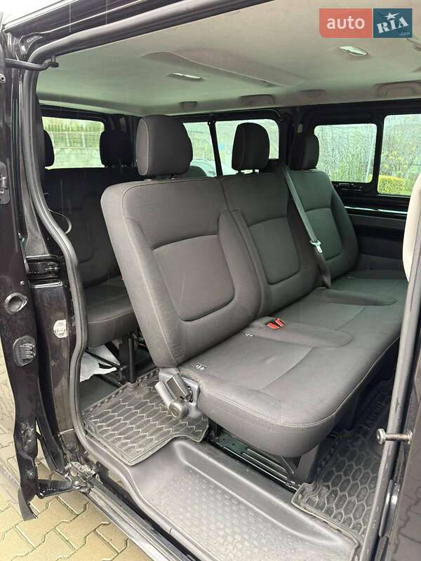 Минивэн Renault Trafic 2018 в Львове фото 11 Минивэн Renault Trafic 2018 в Львове