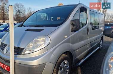 Вантажопасажирський фургон Renault Trafic 2011 в Рівному