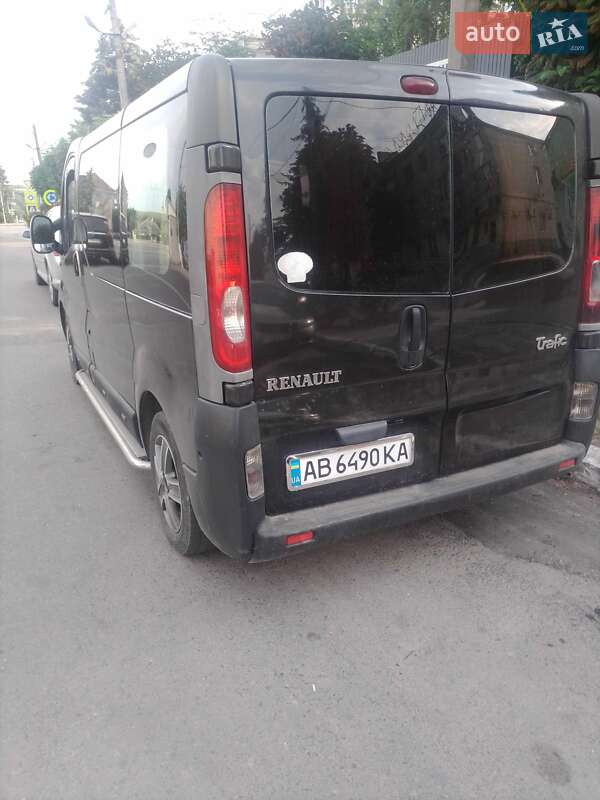 Минивэн Renault Trafic 2007 в Могилев-Подольске