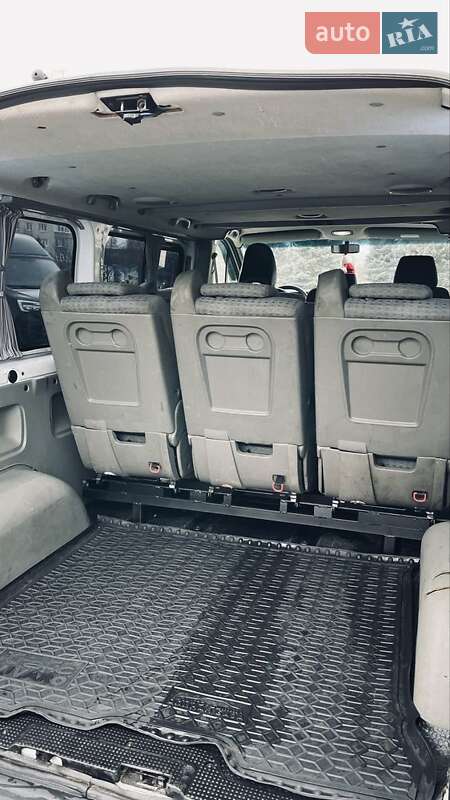 Минивэн Renault Trafic 2010 в Вараше