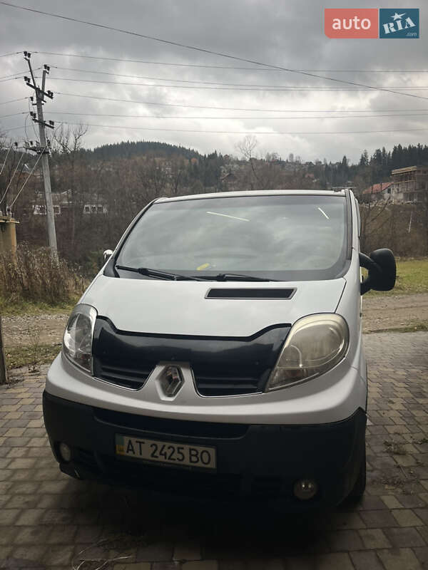 Минивэн Renault Trafic 2010 в Ворохте