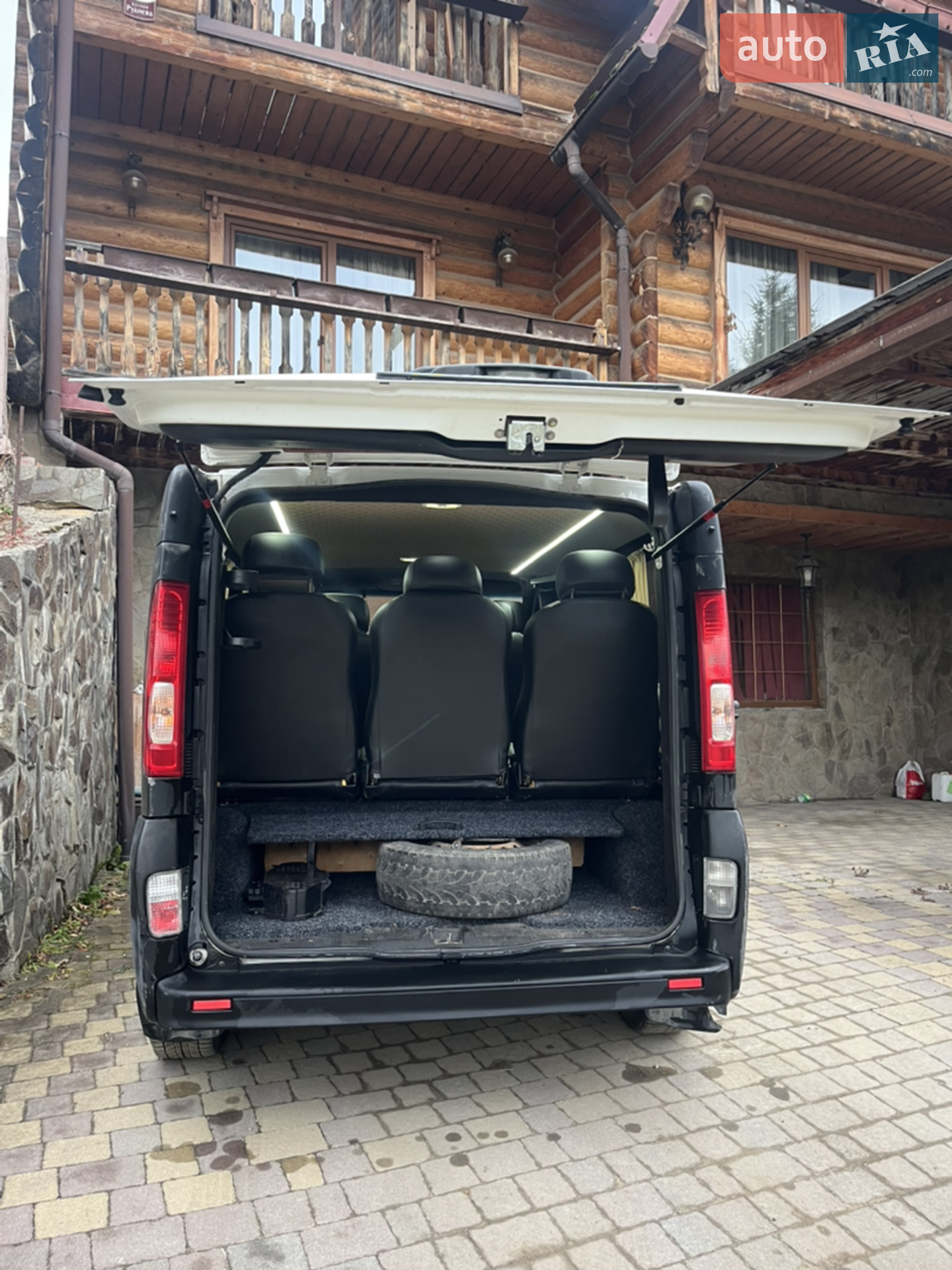 2010 Renault Trafic - мініатюра 11