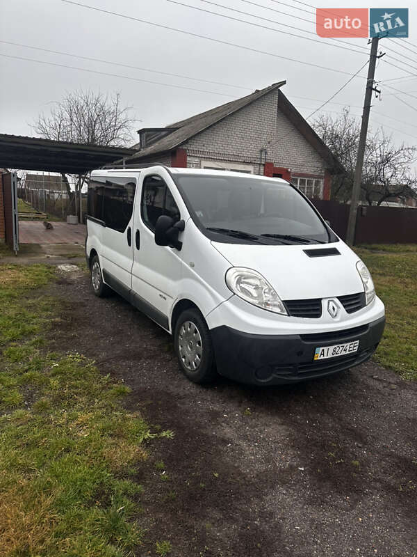 Минивэн Renault Trafic 2010 в Березане