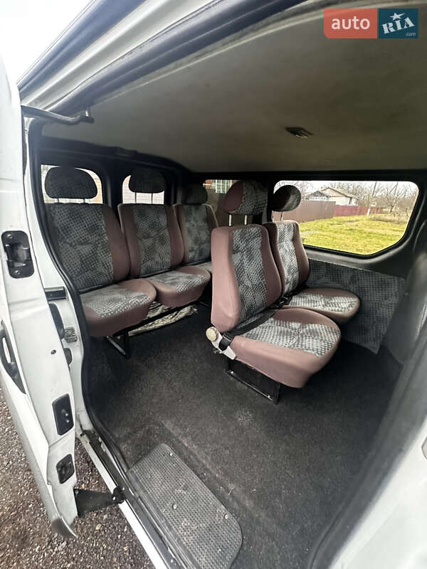 Минивэн Renault Trafic 2010 в Березане