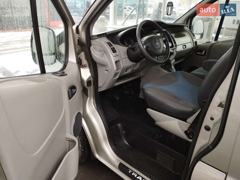 Минивэн Renault Trafic 2011 в Ровно фото 18 Минивэн Renault Trafic 2011 в Ровно
