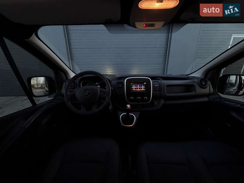 Минивэн Renault Trafic 2021 в Дубно
