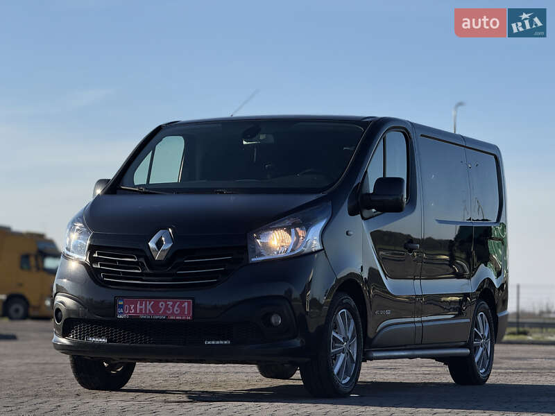 Грузовой фургон Renault Trafic 2015 в Радивилове