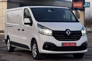 Грузовой фургон Renault Trafic 2016 в Радивилове