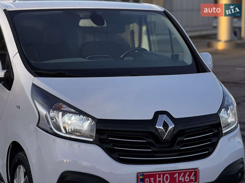 Грузовой фургон Renault Trafic 2016 в Радивилове