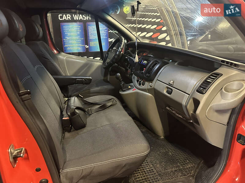 Минивэн Renault Trafic 2003 в Полтаве фото 9 Минивэн Renault Trafic 2003 в Полтаве