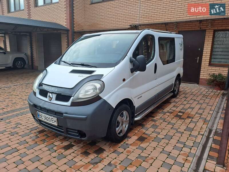 Минивэн Renault Trafic 2004 в Южноукраинске фото 3 Минивэн Renault Trafic 2004 в Южноукраинске