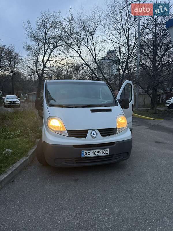 Вантажний фургон Renault Trafic 2013 в Києві