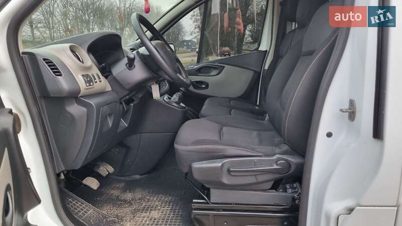 Грузовой фургон Renault Trafic 2015 в Полтаве