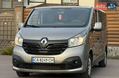 Минивэн Renault Trafic 2015 в Киеве