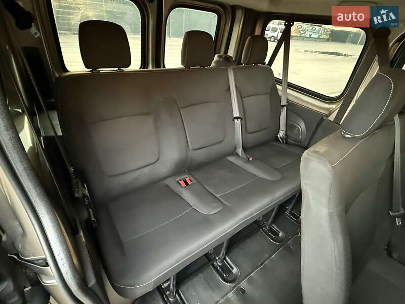 Минивэн Renault Trafic 2015 в Киеве