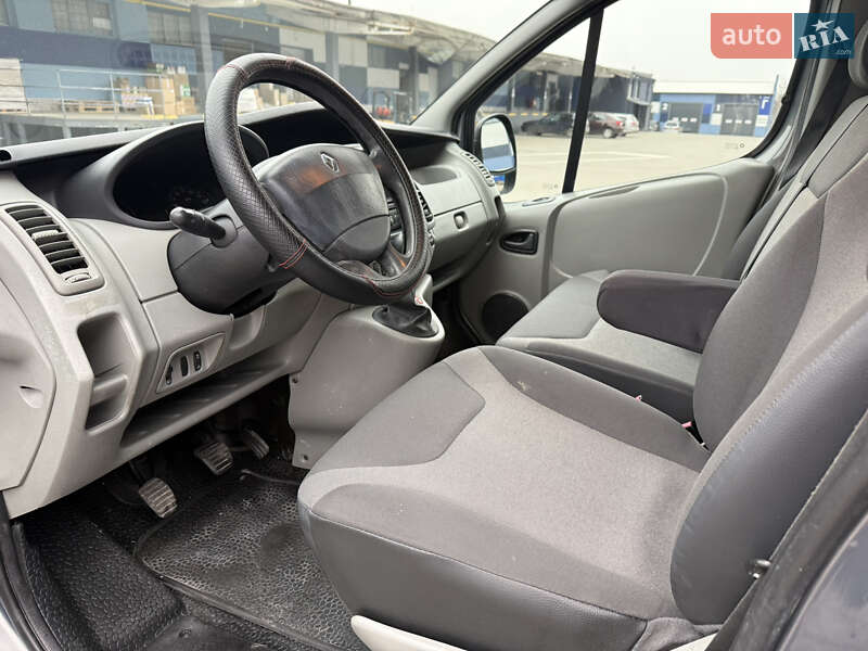 Грузовой фургон Renault Trafic 2014 в Ровно