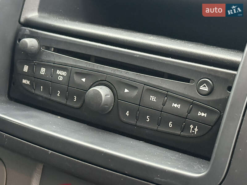 Грузовой фургон Renault Trafic 2014 в Ровно