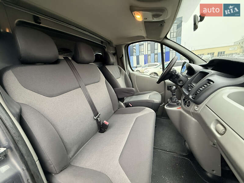 Грузовой фургон Renault Trafic 2014 в Ровно