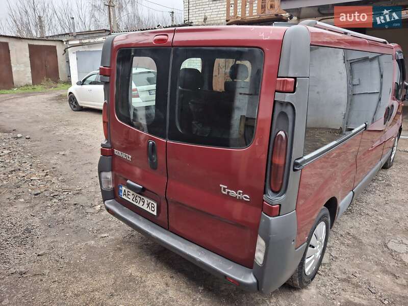 Мінівен Renault Trafic 2006 в Києві