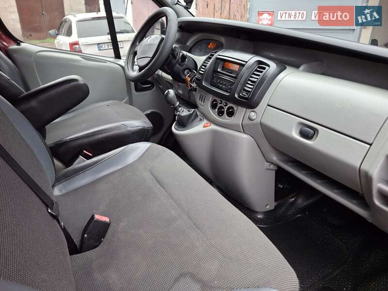 Мінівен Renault Trafic 2006 в Києві