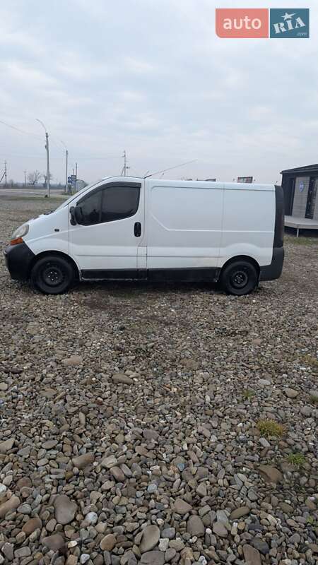 Грузовой фургон Renault Trafic 2002 в Тячеве фото 3 Грузовой фургон Renault Trafic 2002 в Тячеве