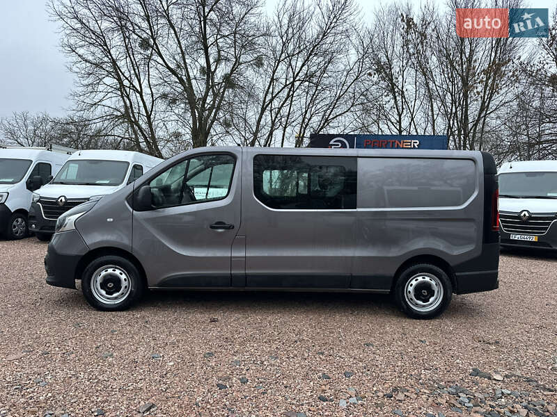 Минивэн Renault Trafic 2018 в Ровно