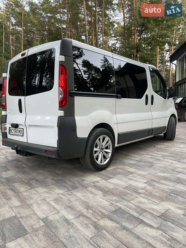 Минивэн Renault Trafic 2008 в Львове
