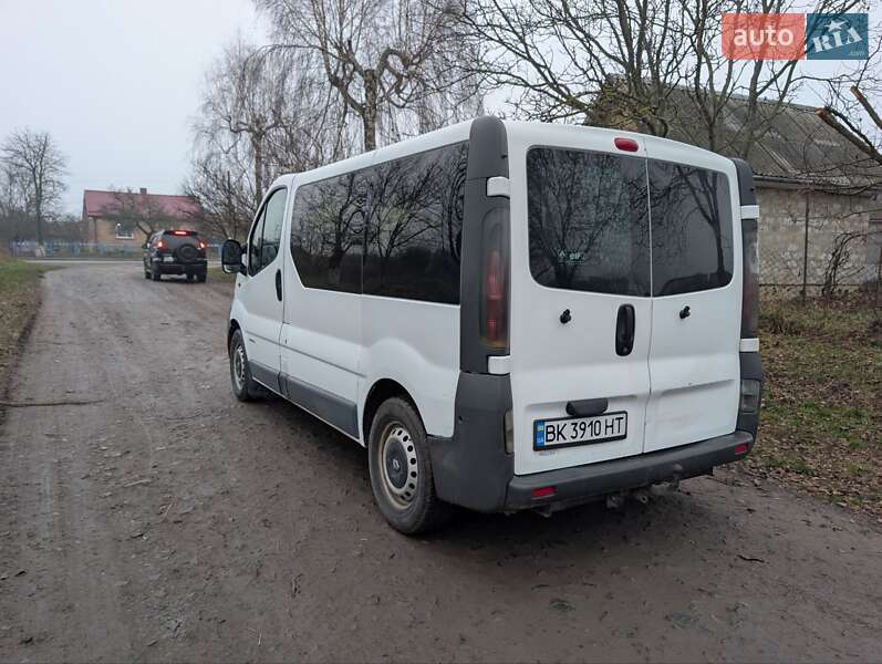 Минивэн Renault Trafic 2001 в Здолбунове