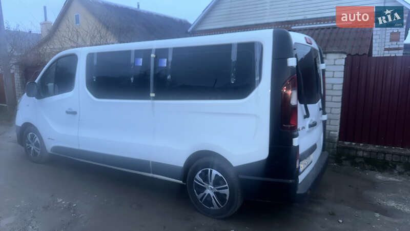 Минивэн Renault Trafic 2017 в Житомире фото 11 Минивэн Renault Trafic 2017 в Житомире