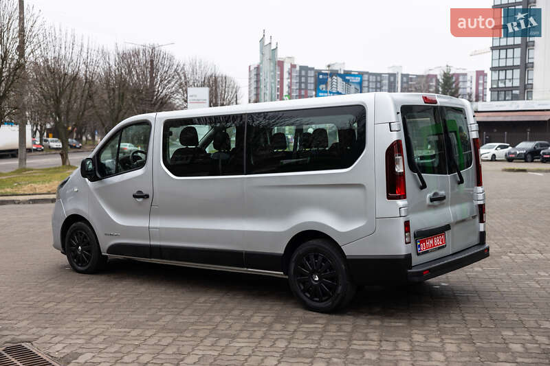Минивэн Renault Trafic 2017 в Луцке
