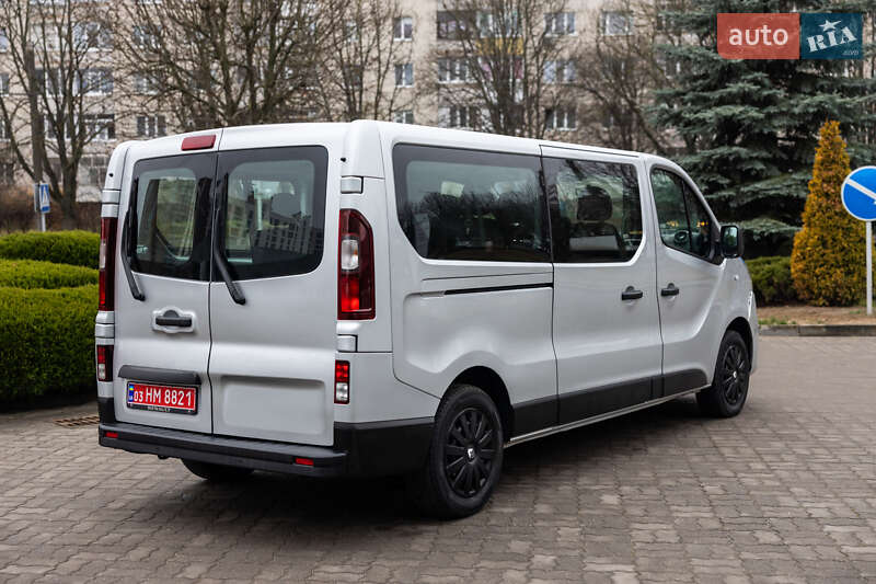 Минивэн Renault Trafic 2017 в Луцке