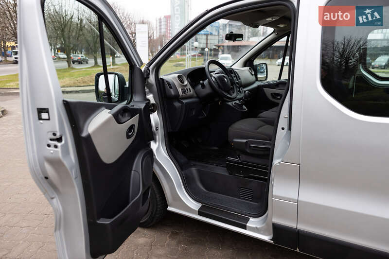 Минивэн Renault Trafic 2017 в Луцке