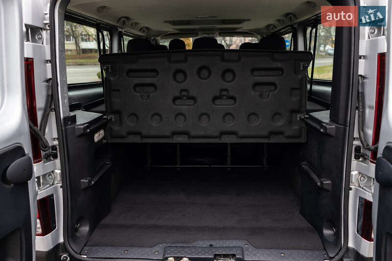 Минивэн Renault Trafic 2017 в Луцке