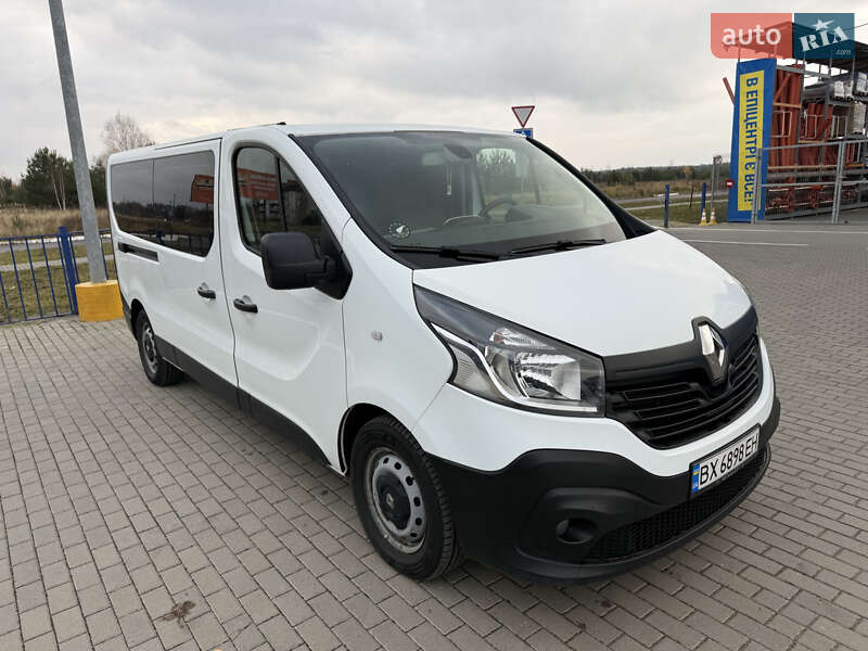 Мінівен Renault Trafic 2017 в Славуті