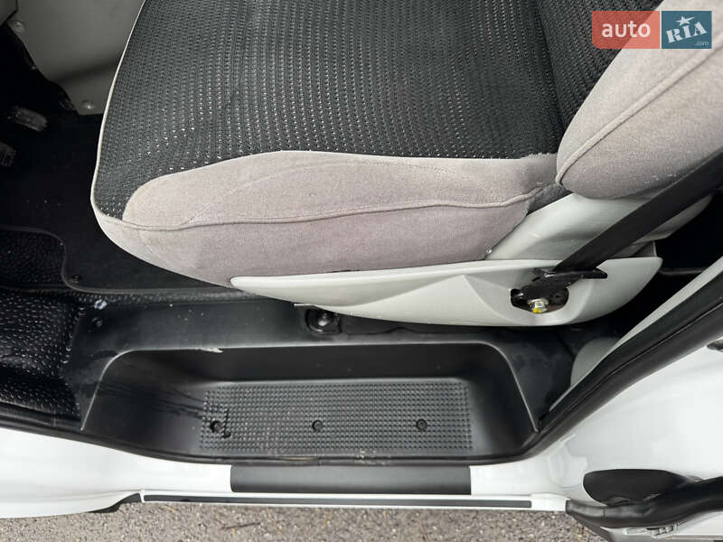 Минивэн Renault Trafic 2004 в Виннице