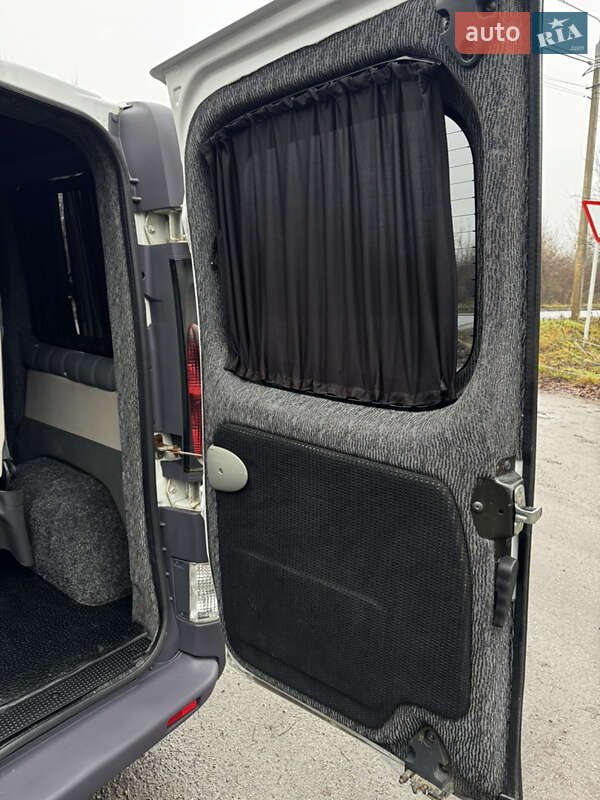 Минивэн Renault Trafic 2004 в Виннице