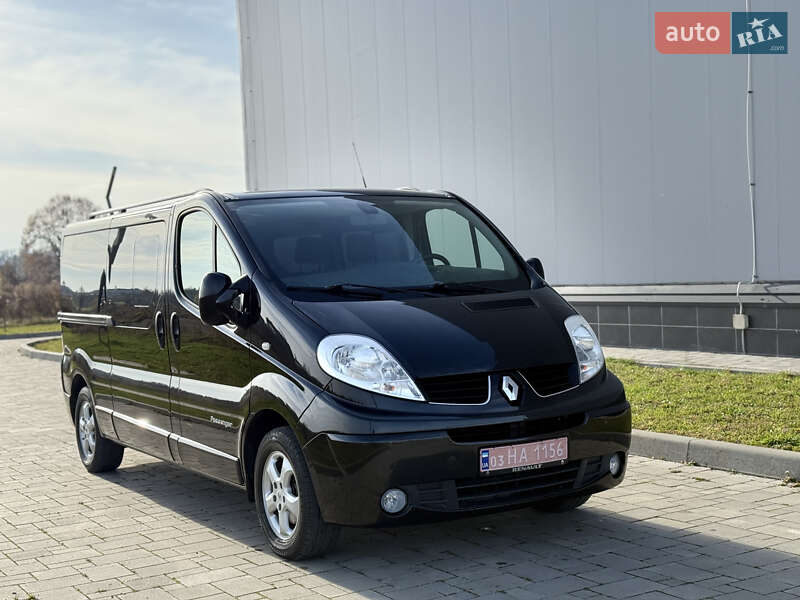 Минивэн Renault Trafic 2014 в Ровно фото 3 Минивэн Renault Trafic 2014 в Ровно