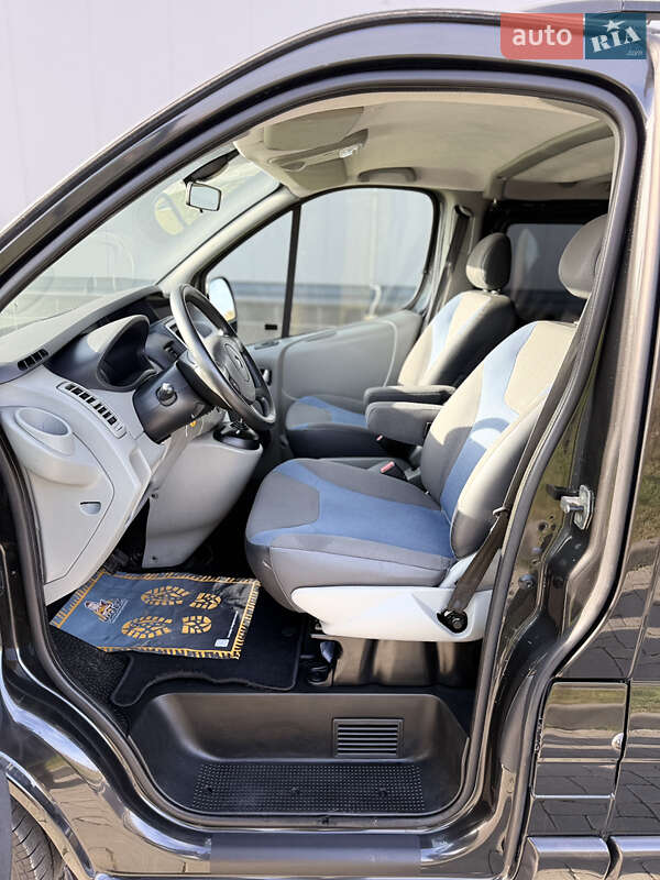 Минивэн Renault Trafic 2014 в Ровно фото 18 Минивэн Renault Trafic 2014 в Ровно