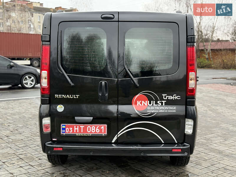 Грузовой фургон Renault Trafic 2012 в Ровно