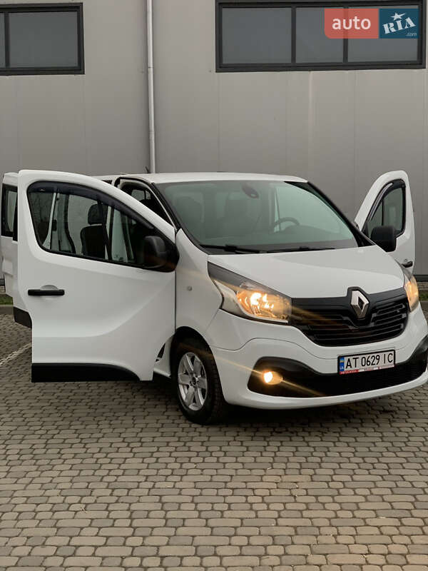 Минивэн Renault Trafic 2015 в Ивано-Франковске фото 12 Минивэн Renault Trafic 2015 в Ивано-Франковске