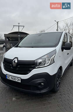 Грузовой фургон Renault Trafic 2017 в Львове