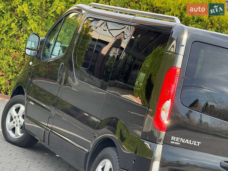 Мінівен Renault Trafic 2014 в Стрию фото 52 Мінівен Renault Trafic 2014 в Стрию