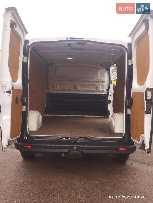 Микроавтобус грузовой (до 3,5т) Renault Trafic 2015 в Житомире