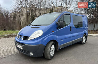 Мінівен Renault Trafic 2006 в Кам'янець-Подільському