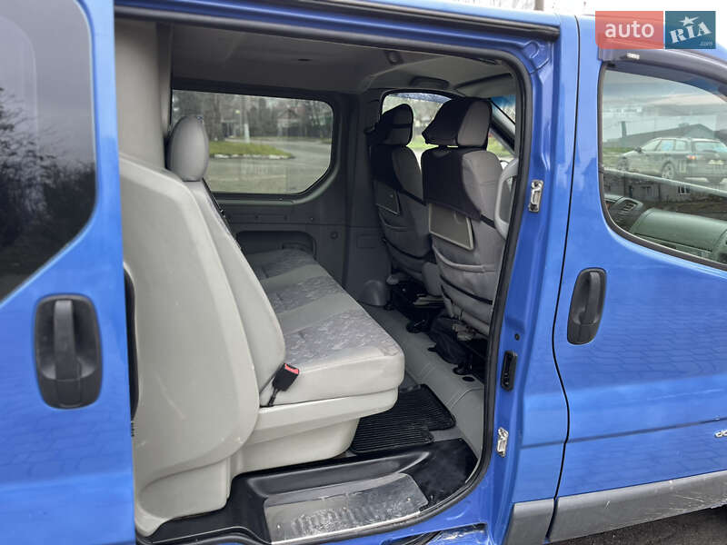 Минивэн Renault Trafic 2006 в Каменец-Подольском фото 11 Минивэн Renault Trafic 2006 в Каменец-Подольском