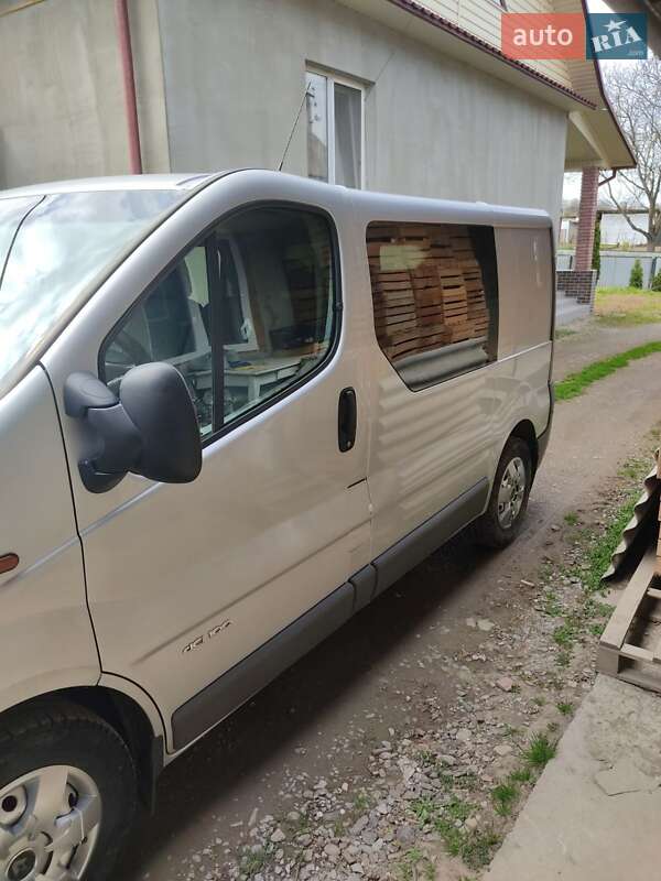 Минивэн Renault Trafic 2005 в Тернополе