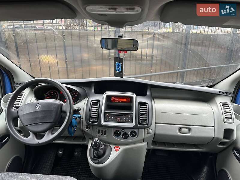 Минивэн Renault Trafic 2011 в Киеве